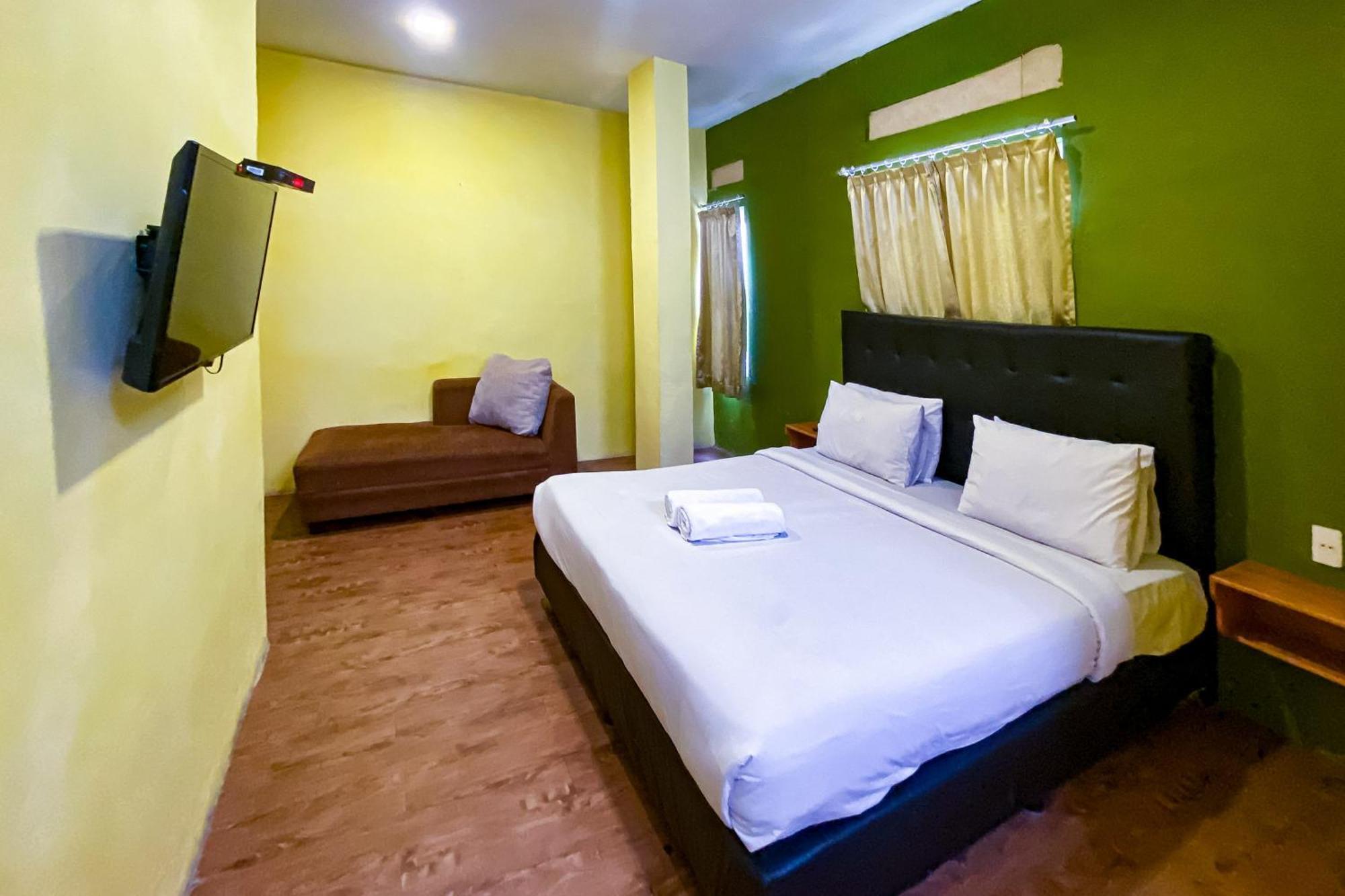 Reddoorz At Sentosa Jaya Helvetia Hotel Medan Luaran gambar
