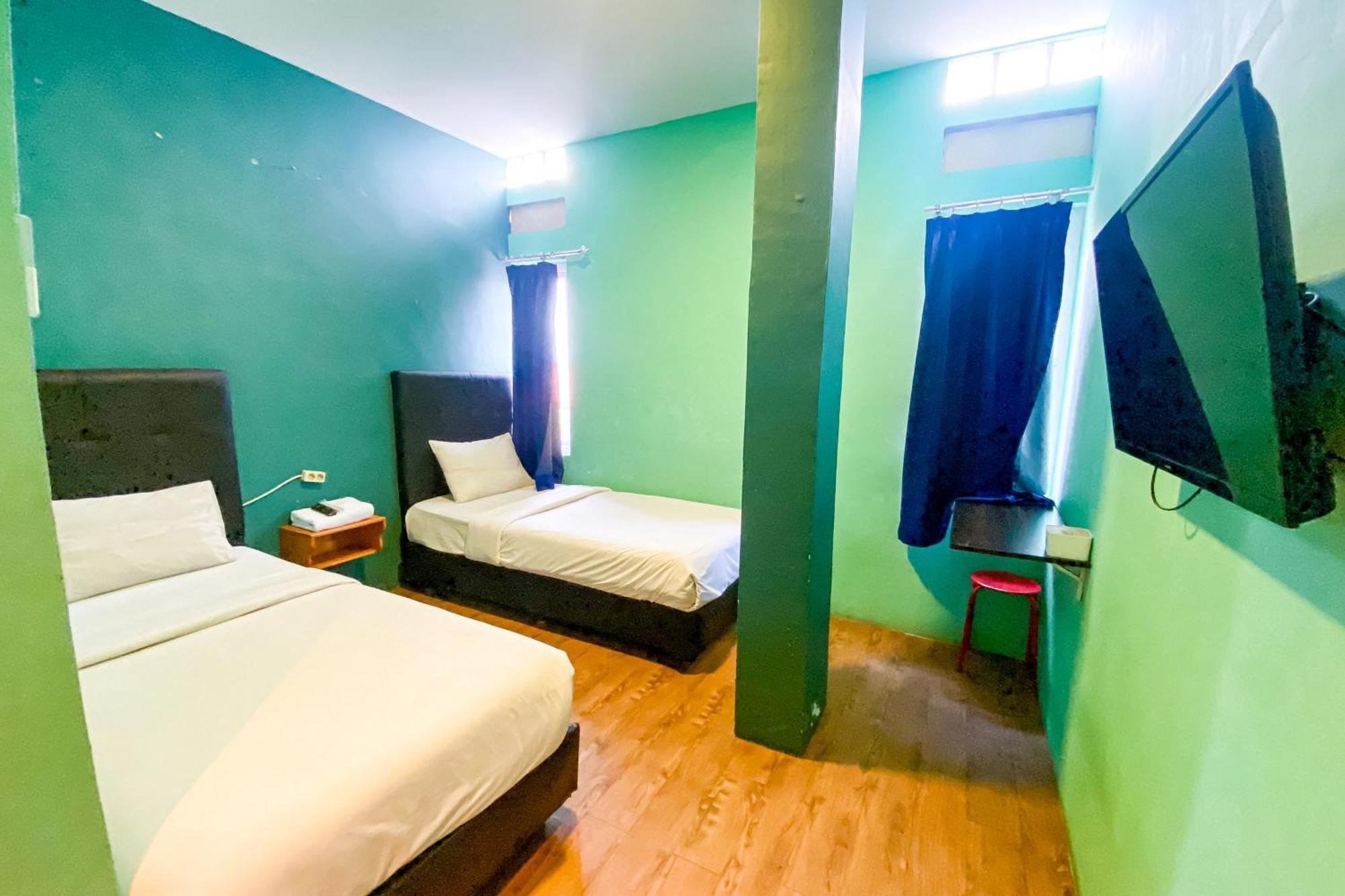 Reddoorz At Sentosa Jaya Helvetia Hotel Medan Luaran gambar